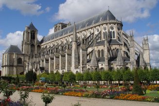 Bourges : la cathédrale reproduite en Lego