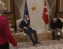 Le diplomate européiste ne vaut pas plus cher que le tyran oriental