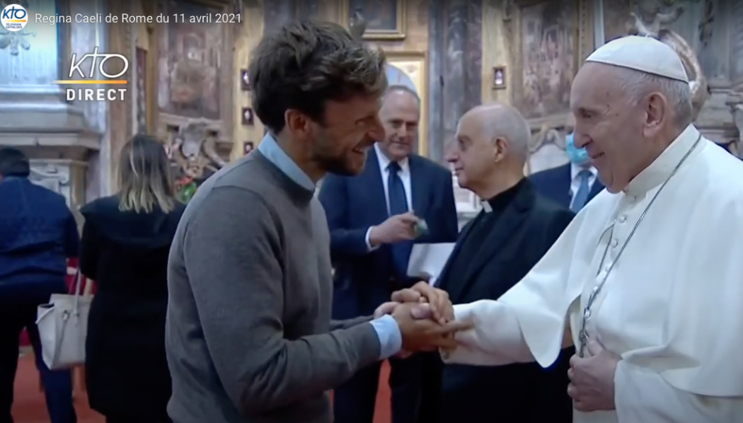 Pas de masque ni de geste barrière