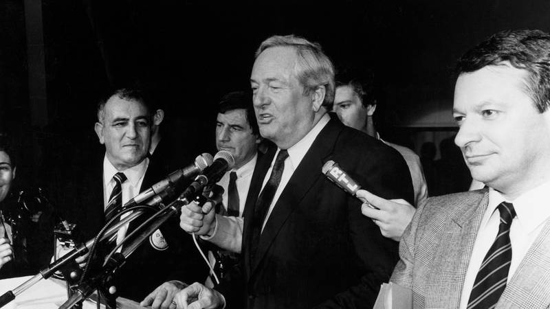 Jean-Marie Le Pen sur la tribune : “Je lance cet avertissement depuis déjà quarante ans (…) J’ai tenté d’en avertir mes compatriotes”