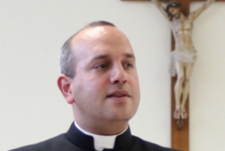 Abbé Matthieu Raffray : Le catholicisme viril ce n’est pas mettre des baffes !