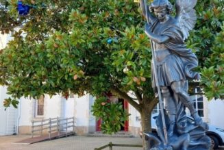 Sables d’Olonne : la Cour administrative d’appel de Nantes confirme le retrait de la statue de Saint-Michel