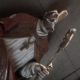 Avec une barre de fer, un individu a cassé 3 statues, brisé une vitrine et endommagé la crèche de la Basilique Saint-Denis