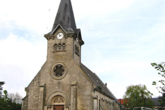 Quatre églises taguées dans la Somme, un prêtre visé