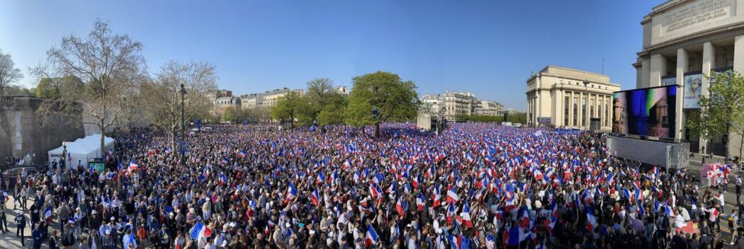 Marion Maréchal : “Le seul véritable fait politique était la tenue du plus grand meeting de la campagne de 100 000 personnes”