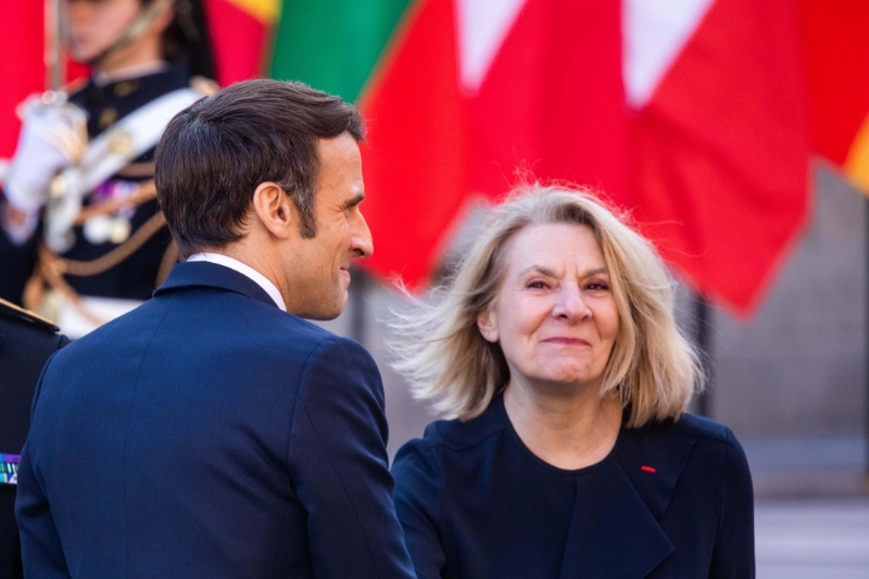 Mais que doit Emmanuel Macron à Catherine Pégard ?